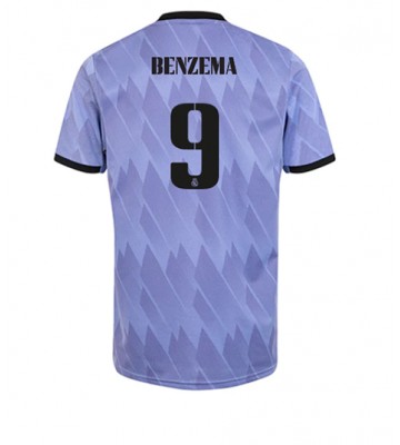 Real Madrid Karim Benzema #9 Bortedrakt 2022-23 Kortermet